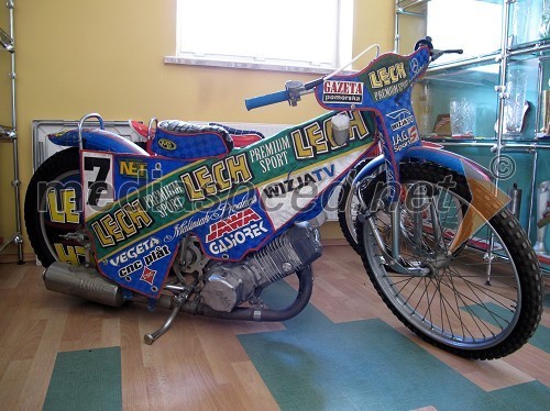 Nekdanji motor Jawa Tomasz Gollob