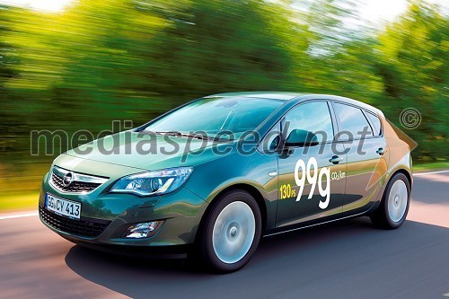 Opel Astra ecoFLEX s še manjšo porabo goriva