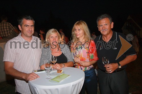 Boštjan Kampuš, Marija Kampuš, Betina Podgajski in Anton Kampuš, župan Občine Gornja Radgona