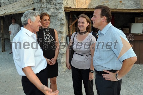 Jože Volfand, prokurist Fit media, Katarino Karlovšek, mag. Vanesa Čanji, direktorica Fit media in Bojan Šrot, župan občine Celje