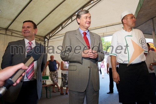 Mag. Anton Balažek, župan občine Lendava in dr. Danilo Türk, predsednik Republike Slovenije ter Jože Horvat, vodja kuhinje Terme Lendava