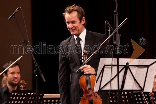 Richard Tognetti, avstralski violinist, dirigent in skladatelj ter umetniški vodja Festivala Maribor