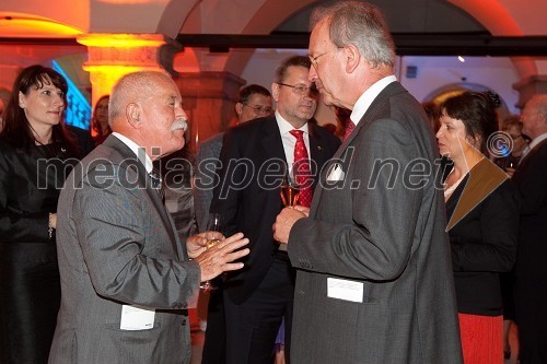 Boštjan Žekš, minister za Slovence v zamejstvu in po svetu in dr. Erwin Kubesch, avstrijski veleposlanik v Sloveniji