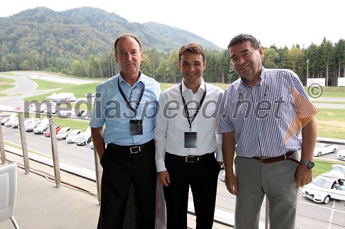 Frenk Tavčar, direktor Group Sales pri Porsche Slovenija d.o.o., 	Danilo Ferjančič, generalni direktor Porsche Slovenija d.o.o. in Srečko Vilar, generalni sekretar Zlate lisice ter direktor družbe Univerzijada 2013