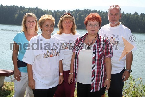 Marija Peršak, Darja Najžar, Tatjana Klančar, Nevenka Stavbar, Boško Ravter, spremljevalci otrok