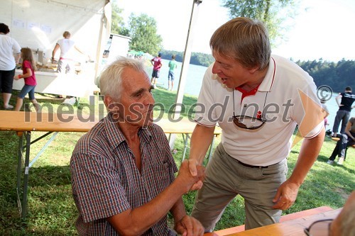 Viktor Planinšec in Lojze Grobelnik, predsednik uprave pokojninske družbe Moja naložba	 
