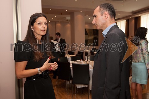 Jasna Mihelj Coustaury, Telsima d.o.o. in Rotary Club Ljubljana Šiška in 	Marko Boštjančič, član uprave Telekoma Slovenije