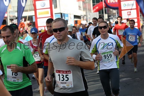 Stanko Lovko (18), Matej Kračun 135) in Robert Mirt (959), Zavarovalnica Maribor Brezplačna fotografija na facebooku
