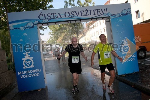 Dominik Robnik (1175) in Jasmin Sivič (675) Brezplačna fotografija na facebooku