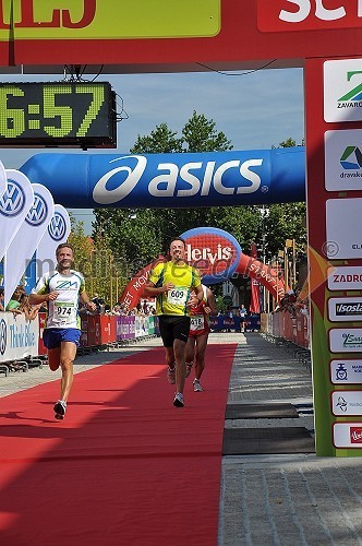 Zoran Klampfer (974) in Robert Kranjc (609) Brezplačna fotografija na facebooku