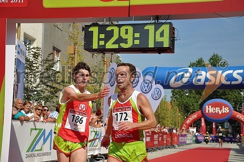 Klemen Triler (186) in Sandi Novak (172) Brezplačna fotografija na facebooku