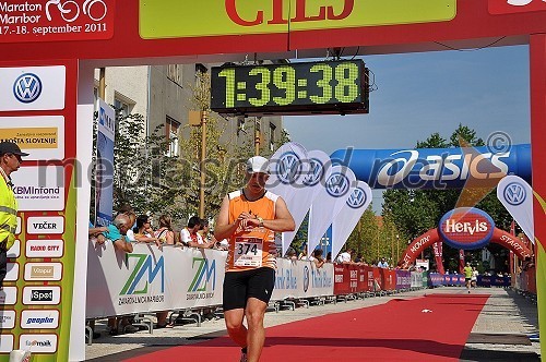 2. Eko Maraton Maribor, tekaški maraton, tekači, dodatno