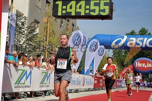 Emir Kambur (261), Anita Gregorc (132) in Rajko Zupančič (77) Brezplačna fotografija na facebooku
