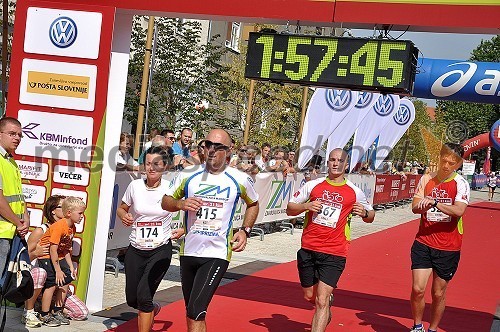 Carmen Onišak (174), Mito Kot (415) in Mišo Kralj (367), ter ... Brezplačna fotografija na facebooku
