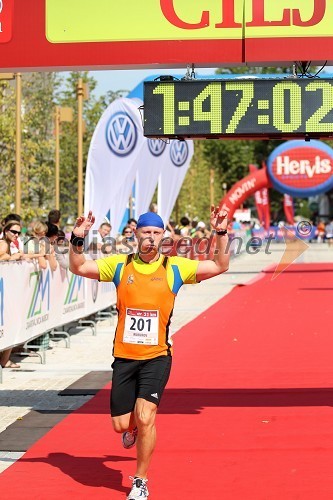 Zoran Kukurov (201) Brezplačna fotografija na facebooku