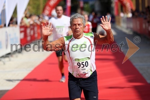 Slavko Šiško (950) Brezplačna fotografija na facebooku