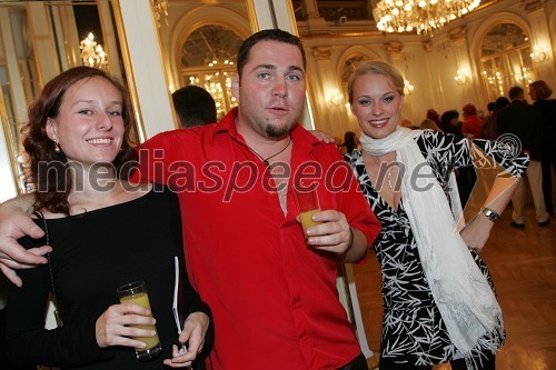 Ana Tina Petkovšek, mariborska balerina, Jaki Jurgec, baritonist in Sabina Cvilak, sopranistka