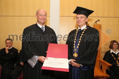 Prof. dr. Norbert Roewer, častni doktor UM in prof. dr. Danijel Rebolj, rektor Univerze v Mariboru