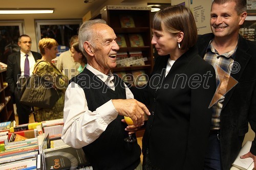 Jože Wagner, nekdanji direktor Mladinske knjige in Staša Žunič, vodja knjigarne Konzorcij