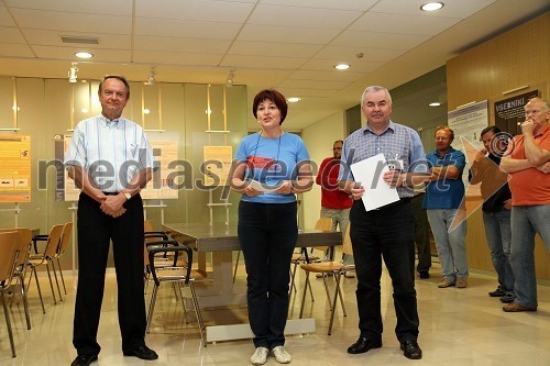 1. šahovski turnir UKM, podelitev nagrad, dr. Vojko Musil, dr. Zdenka Petermanec in Branko Vadlja
