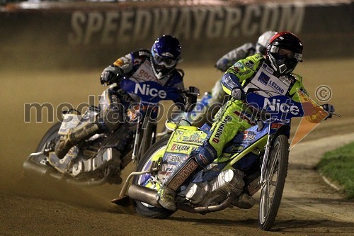 	
 	Chris Holder (Avstralija) in Kenneth Bjerre (Danska)