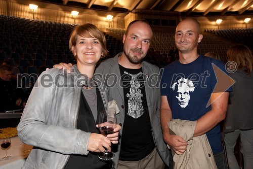 Gorazd Trušnovec, programski direktor Slovenskega filmskega festivala in Renata Zamida in Matic Majcen