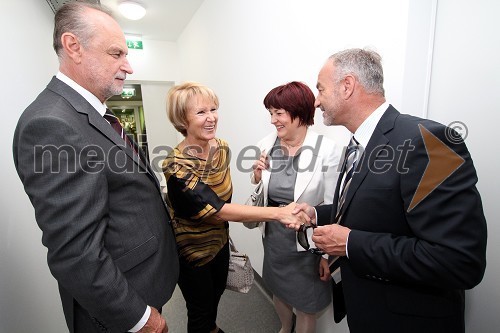 Prof. dr. Mirko Pšunder, predsednik Upravnega odbora Univerze v Mariboru, red. prof. dr. Majda Pšunder, profesorica pedagogike, dr. Zdenka Petermanec, ravnateljica NUK in Mitja Valič, generalni direktor Direktorata za investicije
