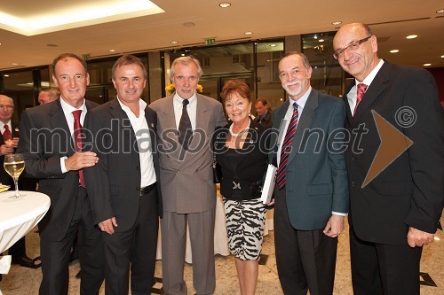 Frenk Tavčar, Porsche Slovenija d.o.o., Primož Ulaga,nekdanji smučarski skakalec, Danilo Prušnik, podpredsenik Slovenske športne zveze v Celovcu, Tjaša Andree Prosenc, nekdanja drsalka in odvetnica, Ivan Lukan, generalni sekretar Slovenske športne zveze v Celovcu in Heinz Slesak, generalni direktor Porsche Slovenija d.o.o.