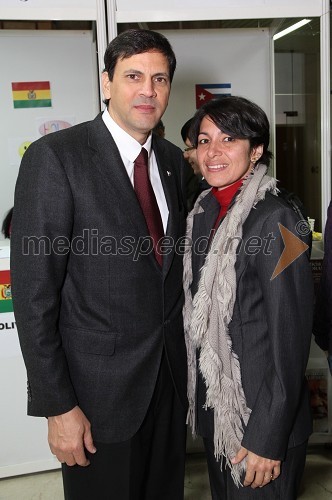 Juan Carlos Marsan Aguilera, Kubanski ambasador in prof. dr. Maiky Diaz Perez, University in Havana 

 

