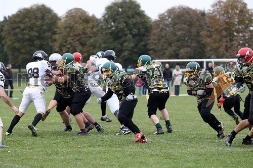 	Igralci ekip Maribor Generals in Zagreb Raiders