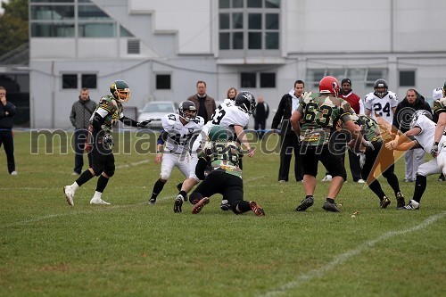 	Igralci ekip Maribor Generals in Zagreb Raiders