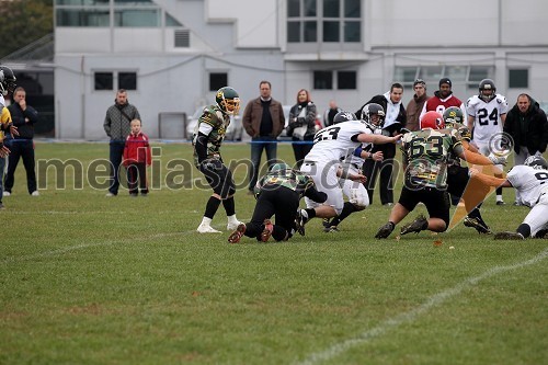 	Igralci ekip Maribor Generals in Zagreb Raiders