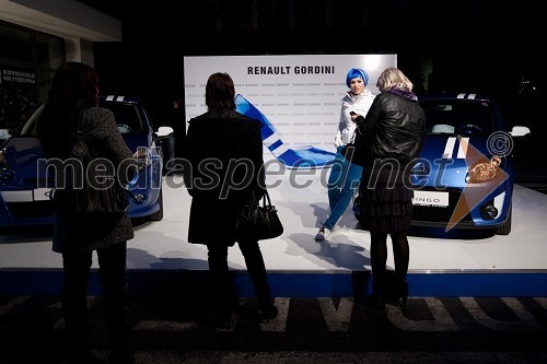 	Renault Gordini in Gordini hostesa (Tanja Trobec)