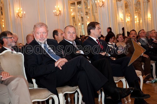 Dr. Dimitrij Rupel, nekdanji zunanji minister, Franc Kangler, župan MOM in Lojze Peterle, evropski poslanec