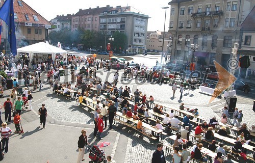Festivalsko dogajanje na Glavnem trgu