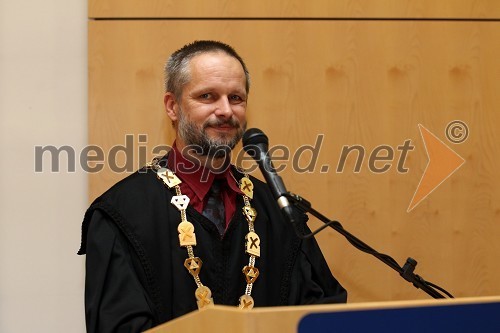 Prof. dr. Borut Žalik, Fakulteta za elektrotehniko, računalništvo in informatiko Univerze v Mariboru