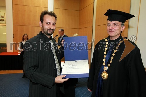 Dr. Smiljan Šinjur, Fakulteta za elektrotehniko, računalništvo in informatiko Univerze v Mariboru in prof. dr. Danijel Rebolj, rektor Univerze v Mariboru