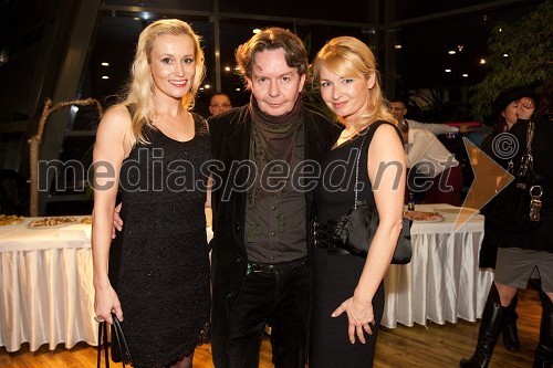 Mojca Pačnik, Andrej Košak, režiser in Tanja Hruševar