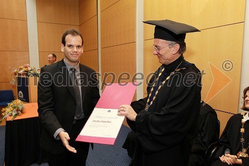 Jakob Zapušek in prof. dr. Danijel Rebolj, rektor Univerze v Mariboru