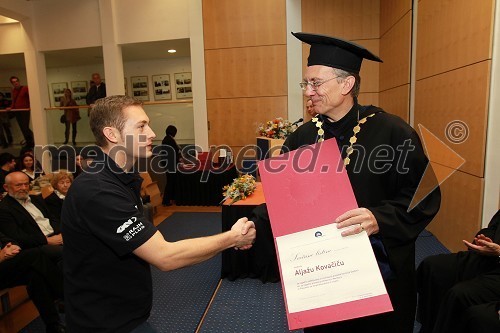 Aljaž Kovačič in prof. dr. Danijel Rebolj, rektor Univerze v Mariboru