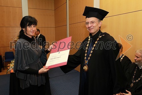 		
 	Mama Petre Weingerl in prof. dr. Danijel Rebolj, rektor Univerze v Mariboru	 
