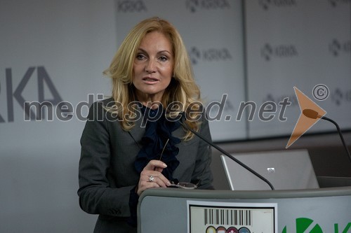 Elvira Medved, predsednica PRSS
Brezplačna fotografija na facebooku