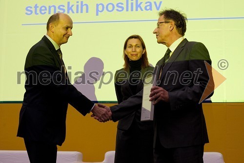 prof. dr. Bogdan Filipič, Inštitut Jožef Štefan, ... in Igor Plestenjak, Japti