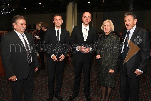 Janez Rihtarič, župan občine Radenci, Borut Cvetkovič, direktor podjetja Radgonske gorice, d.d., Tomaž Polak, ravnatelj Glasbene šole Gornja Radgona, Anton Kampuš, župan Gornje Radgone in soproga Marija