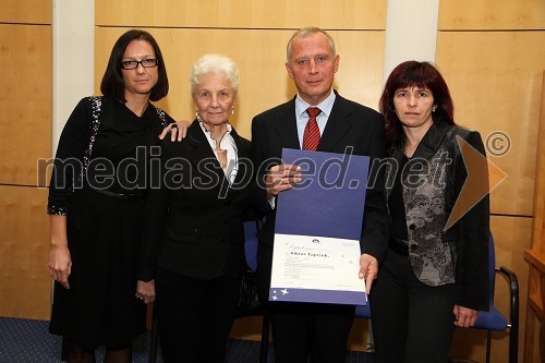 ..., ... in dr. Viktor Tajnšek, Fakulteta za organizacijske vede Univerze v Mariboru, ter ...