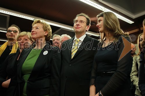 Zofija Mazej Kukovič, dr. Žiga Turk in Urška Bačovnik Janša