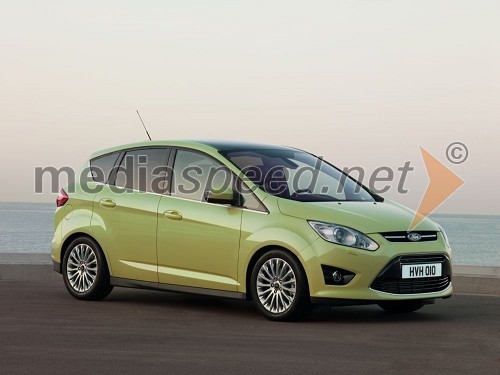 Ford C-MAX je podvojil prodajo