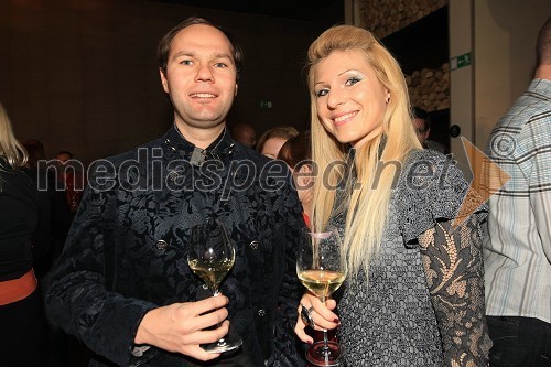 Kristjan Magdič, direktor podjetja Frontal in Vesna Vitrih, slikarka in fotomodel