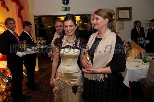 Martina Baškovič, vinska kraljica Slovenije 2012 in ...