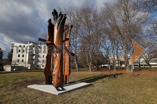 EPK Maribor 2012 in Univerza v Mariboru: Postavitev skulpture Dragice Čadež v Parku skulptur